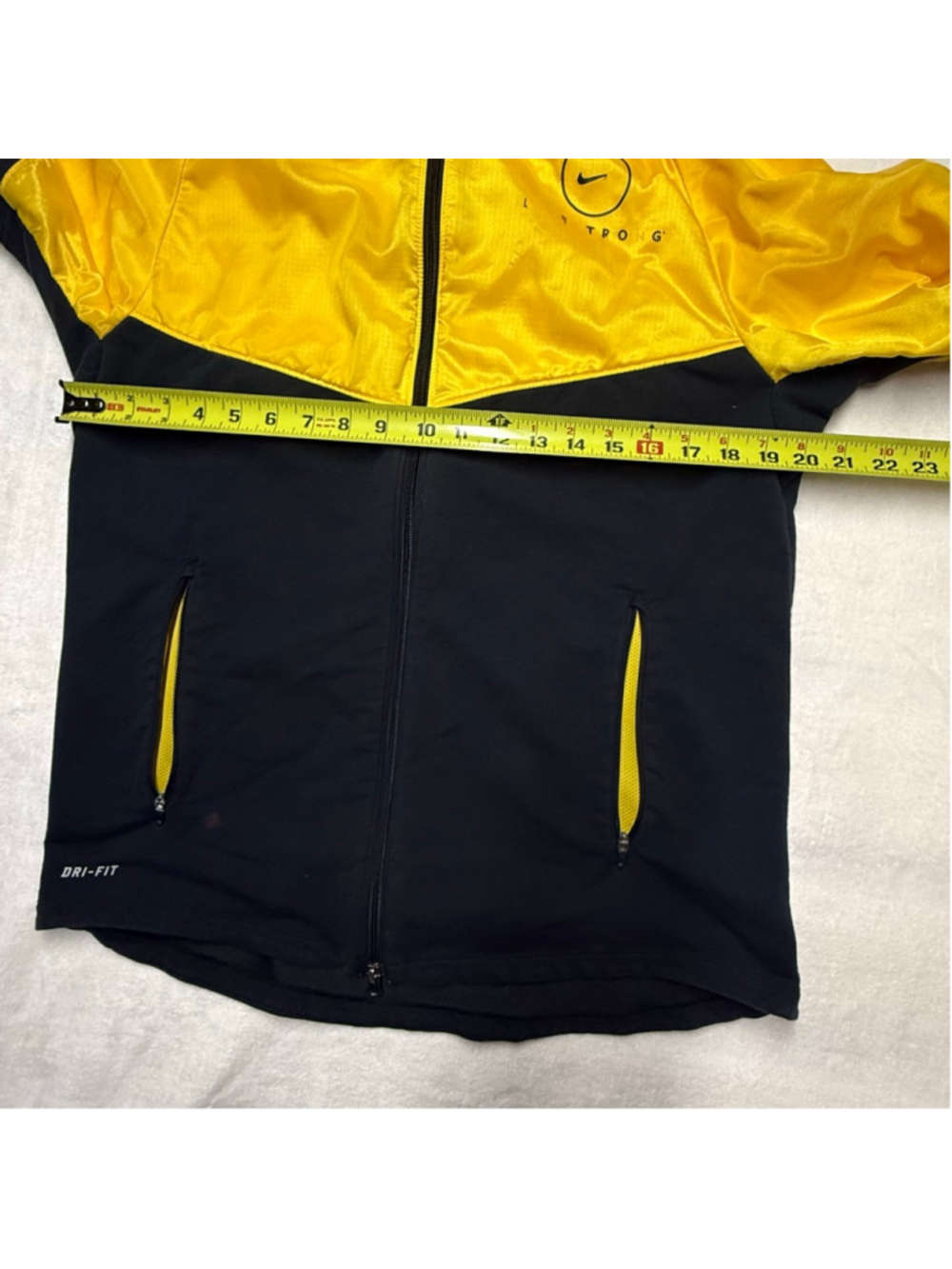 Men's Nike Livestrong Performance Windbreaker Large Yellow Black Vintage - Picture 12 of 14